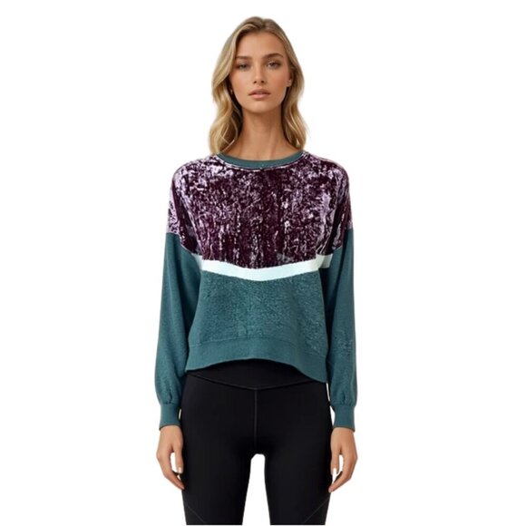 FRESHMAN 1996 Velvet Front Fleece Gray Sweatshirt NWT LARGE - Picture 2 of 10